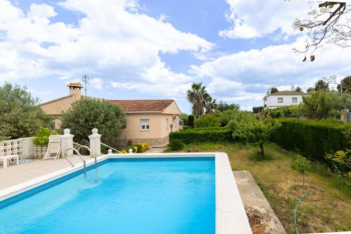 MAGNIFICO CHALET EN CHESTE photo 0