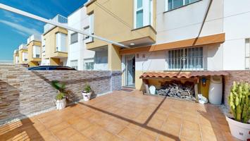 Exclusiva oportunidad en Almassora – Chalet adosado reformado con encanto junto al mar photo 0