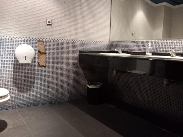 !!! ESTUPENDO LOCAL EN TAVERNES BLANQUES !!!!! photo 0