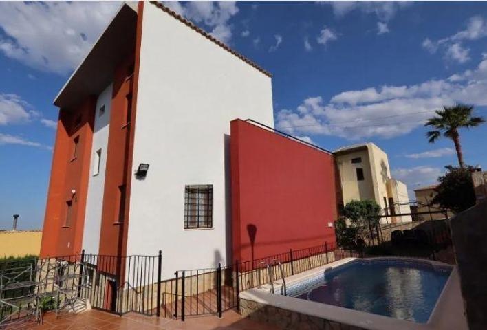 VENTA PRECIOSO CHALET EN CHIVA LAS PEDRIZAS photo 0