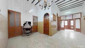 Casa en venta en Burriana photo 0