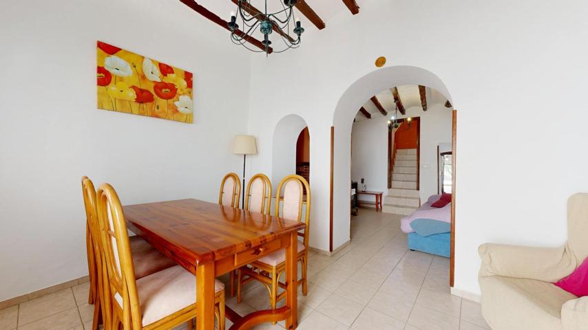 Casa en Venta en Benimantell photo 0