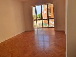 ACOGEDOR PISO EN EL CENTRO DE LA ELIANA, UBICACIÓN INMEJORABLE photo 0