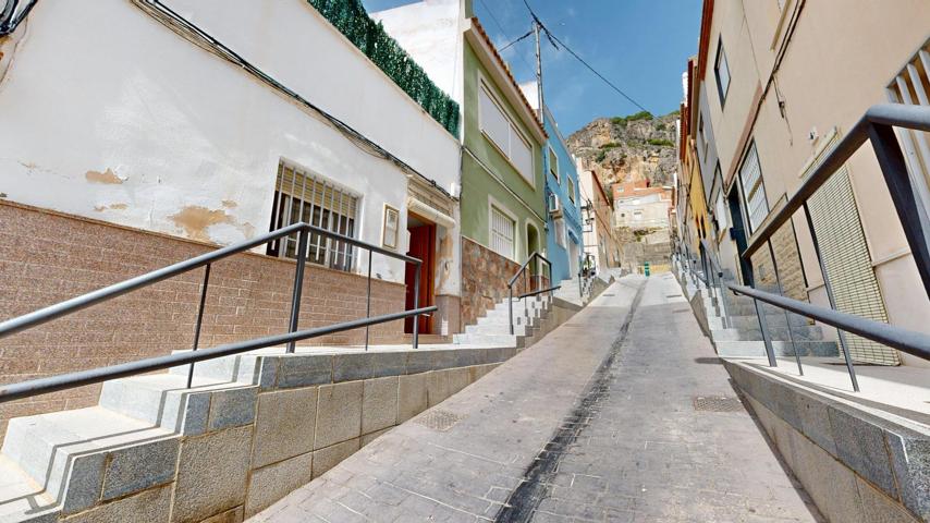 Excelente ADOSADO en CULLERA photo 0