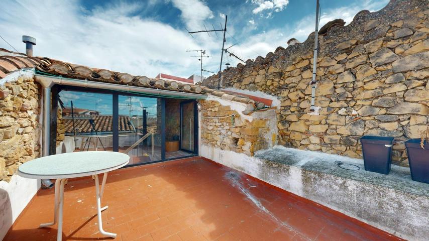 Casa con Encanto y Potencial de Negocio en Albocasser photo 0