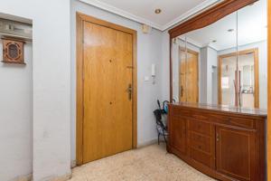 Vivienda en zona Avenida Ecuador – Benicalap photo 0
