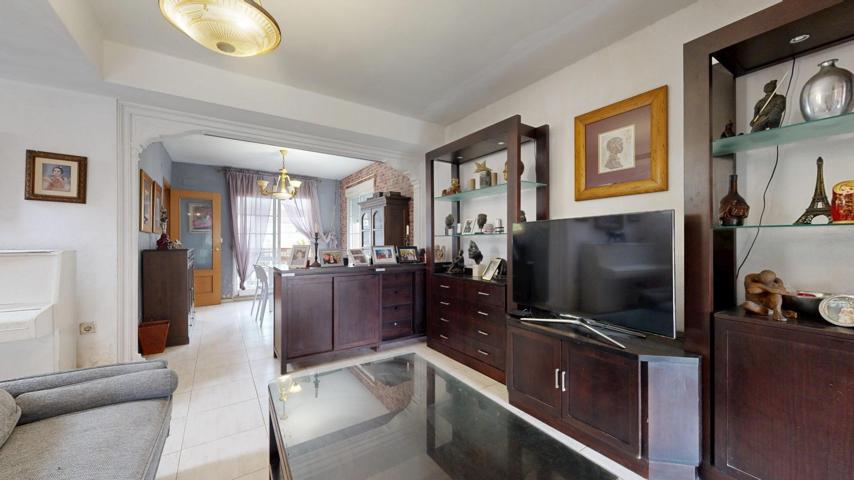 Chalet en venta en L’Eliana (Valencia) photo 0