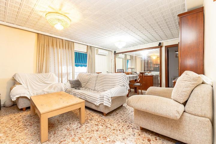 Oportunidad única piso grande en zona Ayuntamiento de Burjasot photo 0