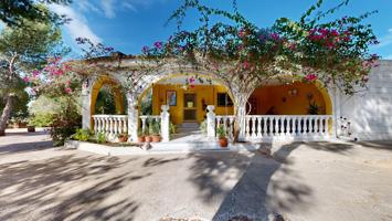 CHALET EN VENTA LIRIA photo 0