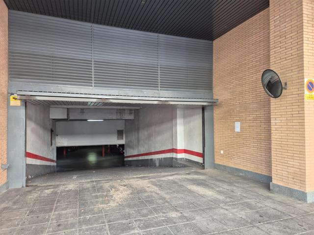 Se vende plaza de garaje en Calle Valle de Zuriza photo 0