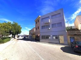 Se vende espectacular vivienda unifamiliar amplia y luminosa con jacuzzi, sauna y garaje privado. photo 0