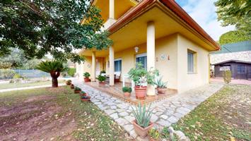 Espectacular unifamiliar en urbanización El Pilar, Ontinyent photo 0