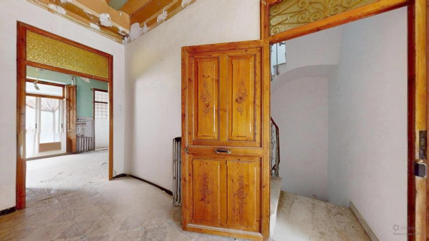 !!!!! GRAN CASA PARA REFORMAR EN EL CORAZÓN DE UTIEL !!!! photo 0