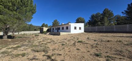 Chalet independiente en venta Chelva-Valencia photo 0