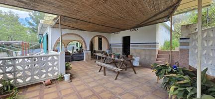 Chalet en venta Lliria photo 0