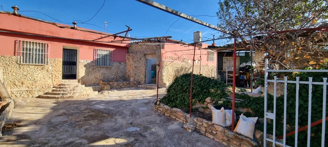 Chalet en venta Lliria photo 0