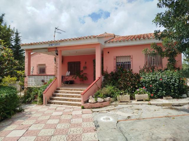 Chalet en venta Pedralba photo 0