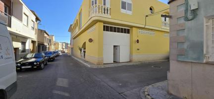 Local comercial en alquiler en Casinos. photo 0