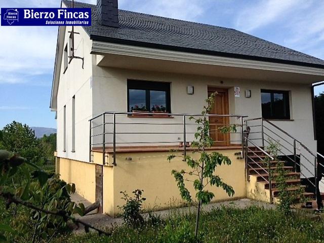 CHALET EN MATACHANA SEMINUEVO CON FINCA DE 1500 M2 photo 0