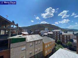 SE VENDE EDIFICIO A ESTRENAR EN EL CENTRO DE PONFERRADA photo 0