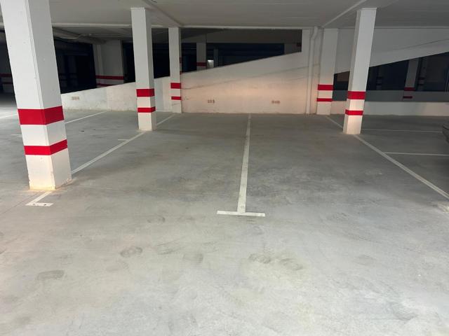 ESTUPENDAS PLAZAS DE PARKING XXL EN ALQUILER, ZONA CATEDRAL DE LEÓN. photo 0