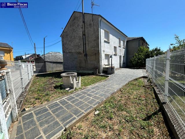 VENTA DE CASA CON TERRENO EN NARAYOLA!!! photo 0