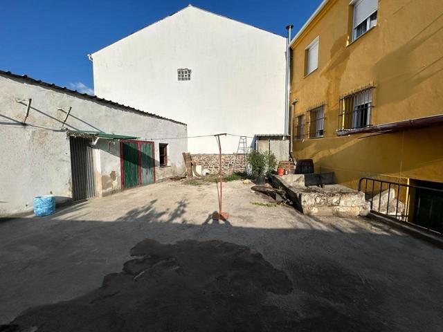 🔑VENTA DE CASA con TERRENO EN Ponferrada. photo 0