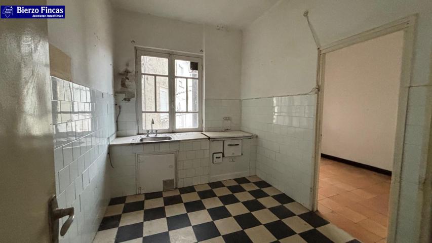 VENTA DE PISO PARA REFORMAR EN BEMBIBRE photo 0