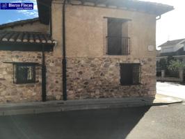 SE VENDE VIVIENDA UNIFAMILIAR EN CUADROS photo 0