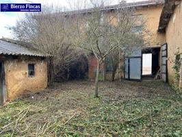 CASA CON TERRENO EN CIFUENTES DE RUEDA PARA REFORMAR. photo 0