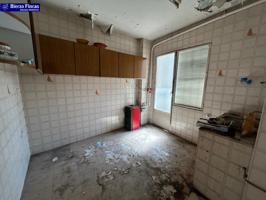 PISO PARA REFORMAR EN EL CENTRO DE PONFERRADA. photo 0