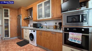 VENTA DE PISO CON TERRAZA EN PONFERRADA! photo 0