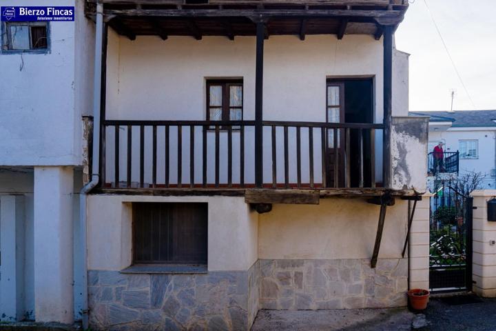Casa En venta en Northern Spain, Villafranca Del Bierzo photo 0