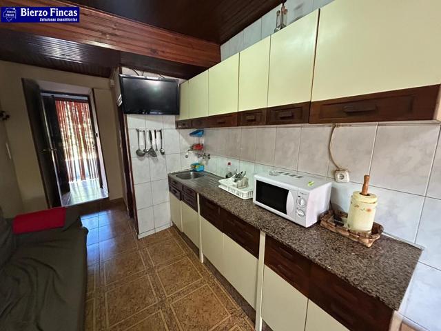 SE VENDE CASA EN CARUCEDO, EN EL PARAJE DE LAS MEDULAS photo 0