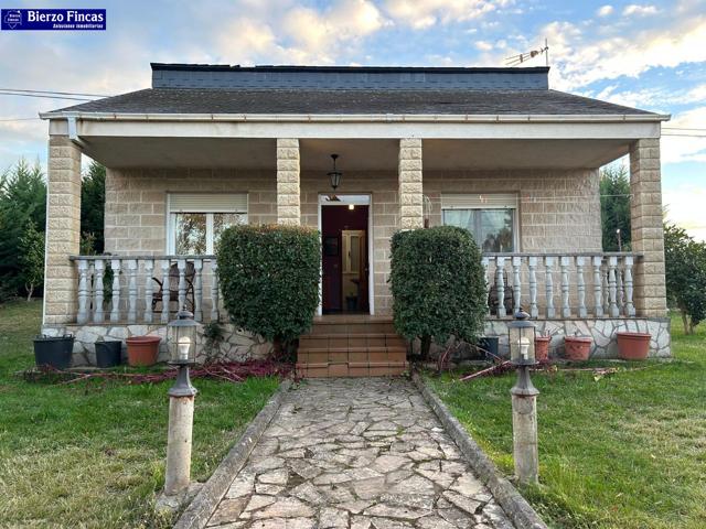 SE VENDE CASA EN DEHESAS photo 0