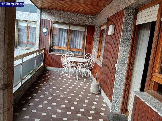 🌟 Exclusivo piso de lujo en Astorga con gran terraza y dos plazas de garaje photo 0