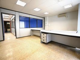 LOCAL EN COMERCIAL EN ALQUILER C-PONS I GALLARÇA, 77 (SANT ANDREU DEL PALOMAR) photo 0