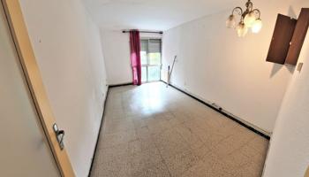 Vivienda Espaciosa y Luminoso en Ciudad Meridiana – ¡No Te Lo Pierdas! photo 0