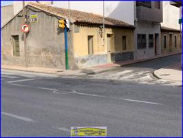 Casa de pueblo en esquina para restaurar en Santomera con solar de 206 m2 photo 0