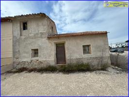 Casa Rústica en Fortuna para Reformar con Amplio Terreno photo 0