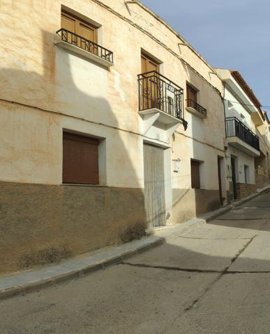 CASA FAMILIAR EN FINES, (ALMERÍA) DE 4 HABITACIONES. photo 0