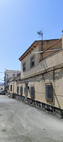 OLULA DEL RÍO ( ALMERÍA ), VENTA DE CASA FAMILIAR DE 5 HABITACIONES Y 3 GARAJES. photo 0