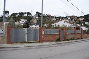 Terreno urbanizable de 500m2 en la Urbanización Can Castany photo 0
