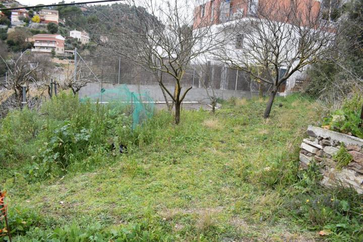 Terreno urbanizable de 500m2 en la Urbanización Can Castany photo 0