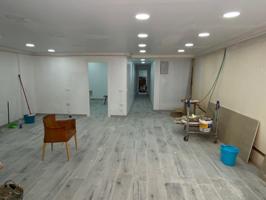 Local comercial reformado de 100m² photo 0