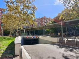 PLAZA DE PARKING PARA COCHE GRANDE photo 0