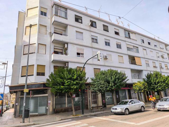 Piso en venta en Petrer, zona Avd de Madrid photo 0