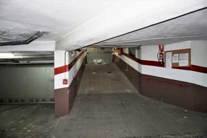 Garaje cerrado en zona avd. de Madrid photo 0