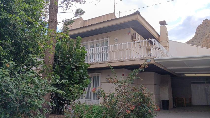 VENTA DE CHALET EN ORIHUELA photo 0