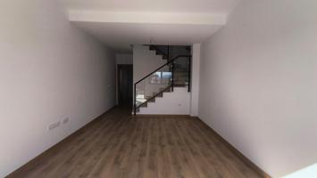 VENTA DE DUPLEX EN LOS GARRES photo 0